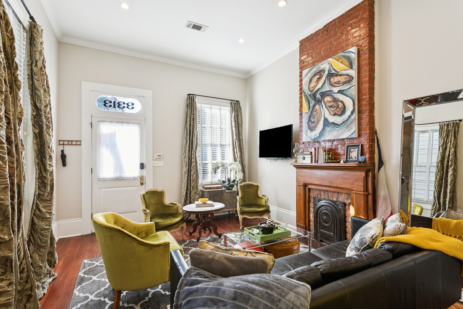 Irish Channel Furnished 2 bedroom