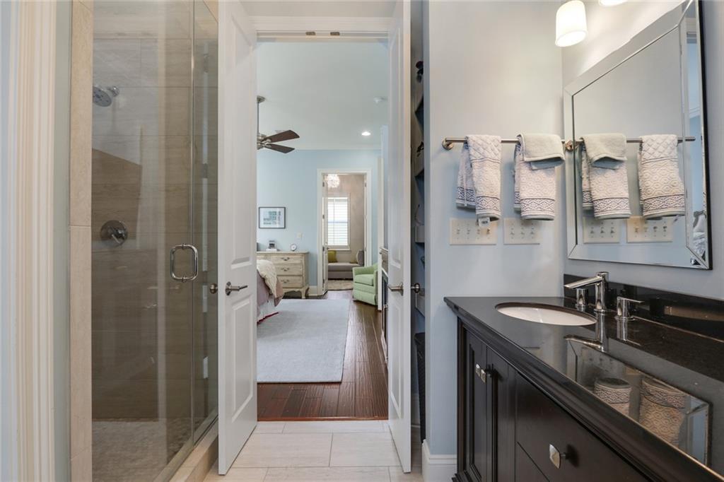 Mid City 3 bedroom furnished home near Fairgrounds Bayou St. John