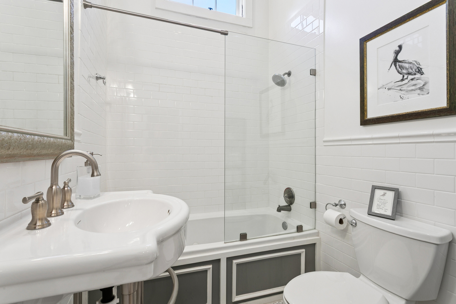 Irish Channel Furnished 2 bedroom